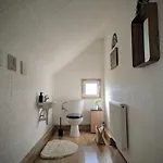 Проживание в семье Cozy And Spacious In A Calm, Authentic
