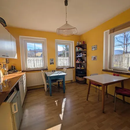 Séjour chez l'habitant Cozy And Spacious In A Calm, Authentic Pisecna (Jesenik)