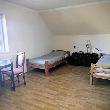 Cozy And Spacious In A Calm, Authentic Pisecna (Jesenik)