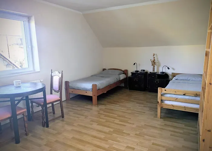 Cozy And Spacious In A Calm, Authentic Pisecna (Jesenik)